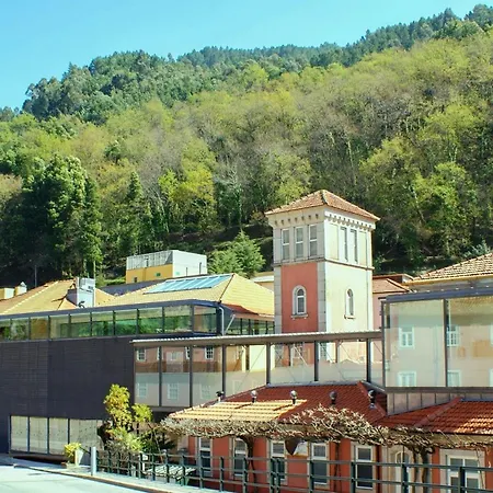 Thermae Retreat 公寓 *